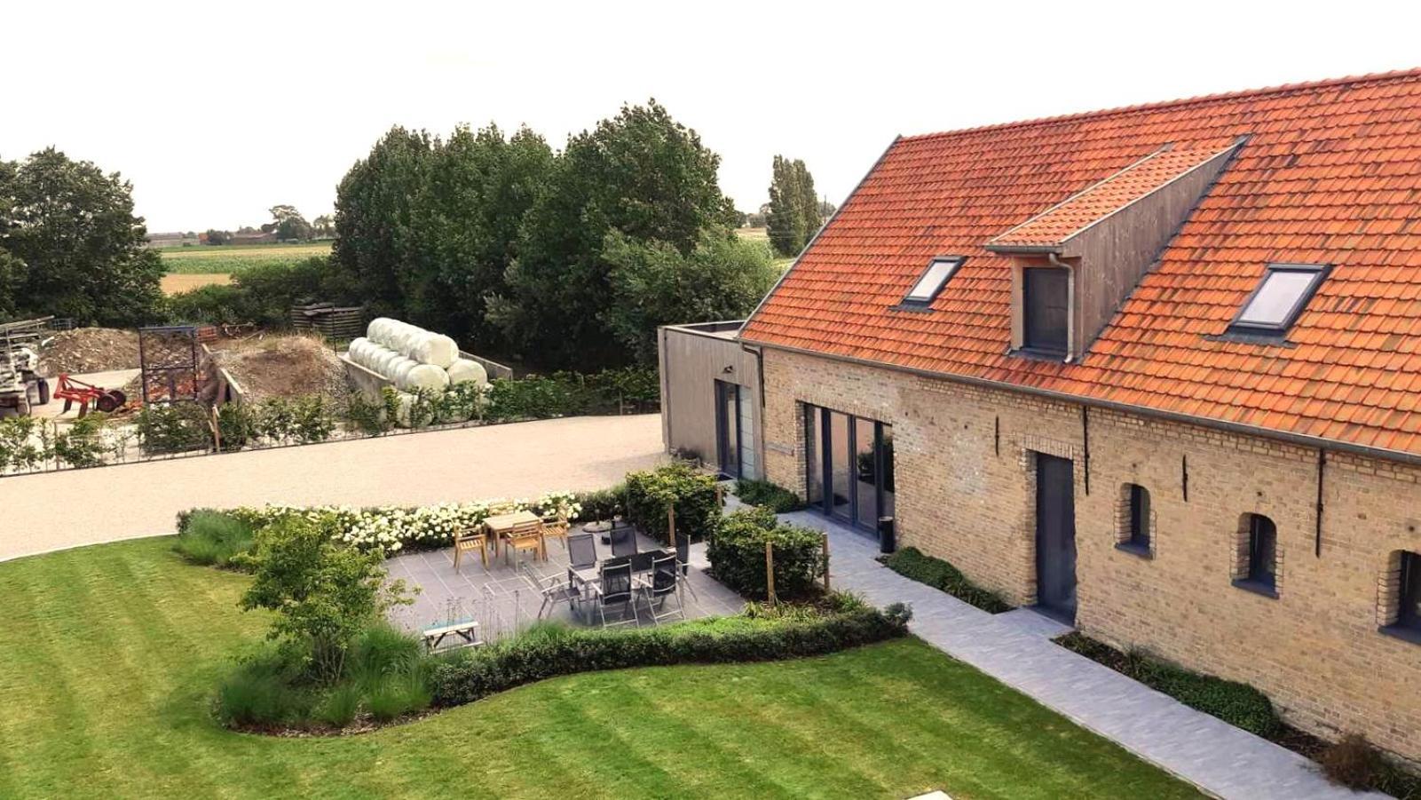 Bibi'S Boerderij Bed and Breakfast Veurne Eksteriør billede